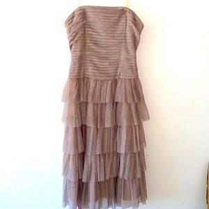 BCBG Maxazria taupe Formal Dress, Size 6, 💗 Worn Once